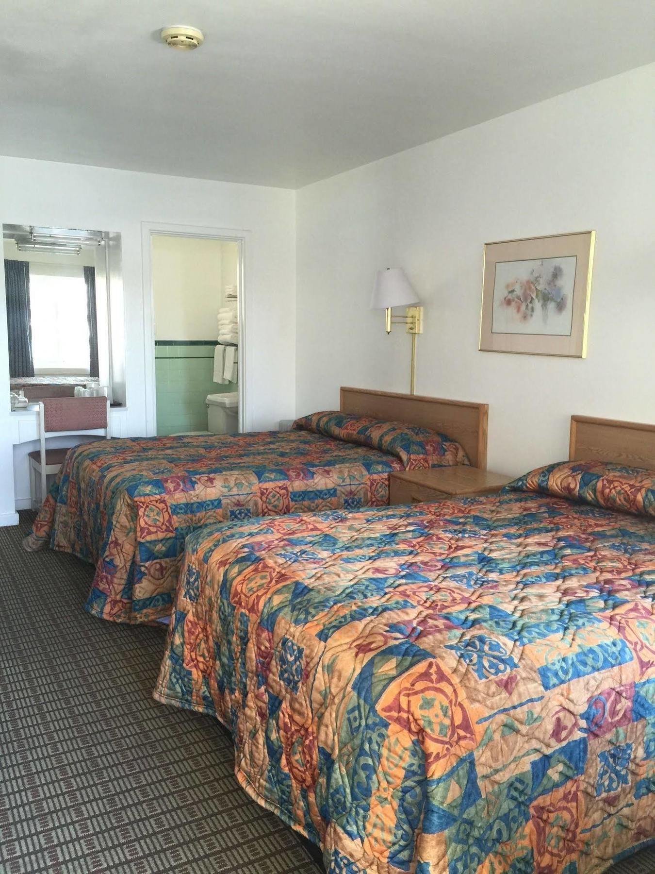 Centre Motel Elko Bagian luar foto